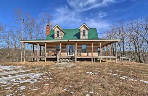 Berea House | Quiet and Secluded Berea Cabin on 70-Acre Farm!
