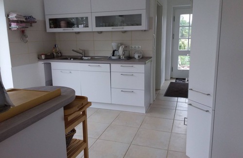 Sehlen Apartment | Quiet apartment in the countryside with balcony, terrace and large garden