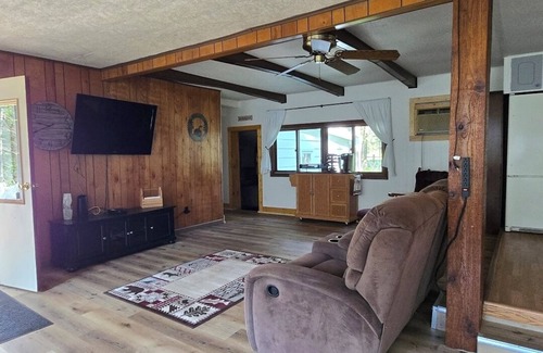 Hubbard Lake House | Quiet Cabin on the Thunder Bay River