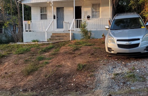 Macon House | Quiet convenience #2