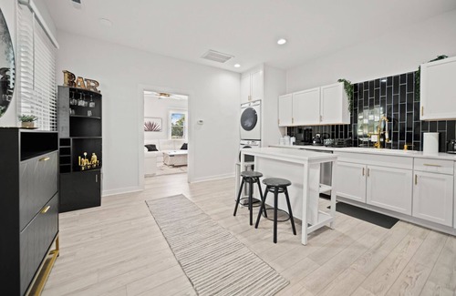 North-Central Cottage | Quiet Cottage in the Heart of Downtown