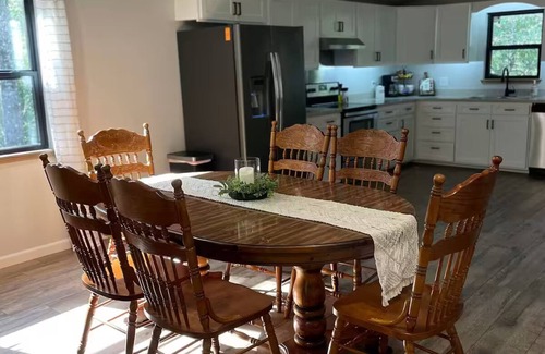 Taylorsville House | Quiet, Creekside Home with Rain Spa Showernn