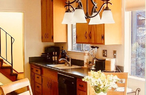 Fairfax House | Quiet Haven. Where Memories Are Made! Fairfax, Ca retreat.