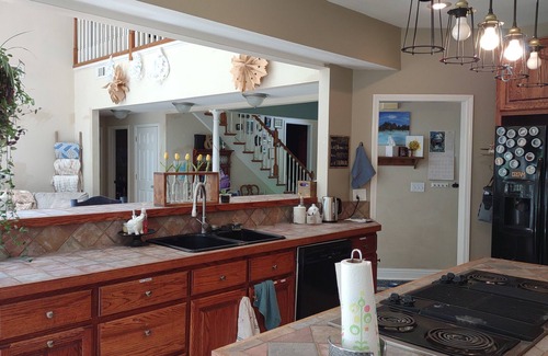 Oxford House | Quiet hideaway just outside of Oxford MS. Surrounded by forest and lake access.