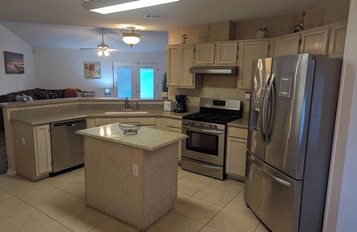 Ono Island House | Quiet home within 10 minutes to the beach.