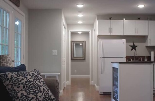 Brookport House | Quiet Lake Front Cabin!