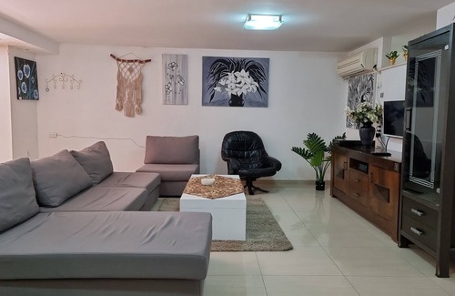 Tiberias House | Quiet lovely place