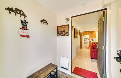 Majestic Pines Apartment | Quiet Mammoth Lakes Condo w/Fantastic View!