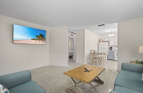 Holmes Beach Cottage | Quiet Nights of Quiet Stars on Anna Maria Island