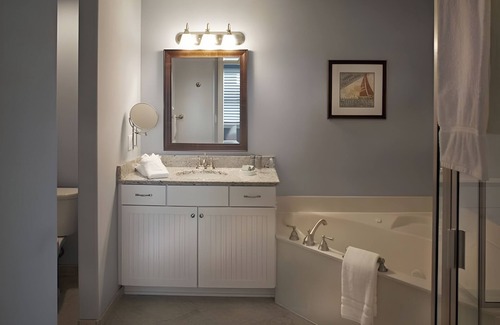 Palmetto Dunes Hotel | Quiet Oasis w/Washer & Dryer Just Steps from the Dock and Waterfront Views