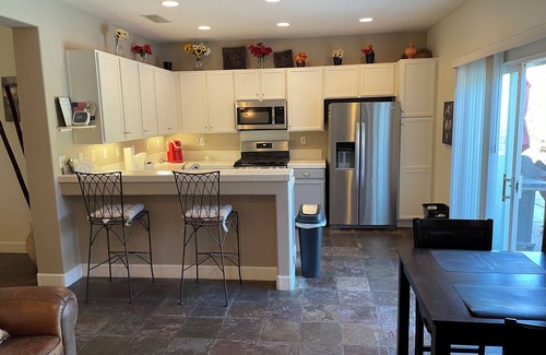 Vista Norte House | Quiet retreat with fantastic pool and fantastic mountain views