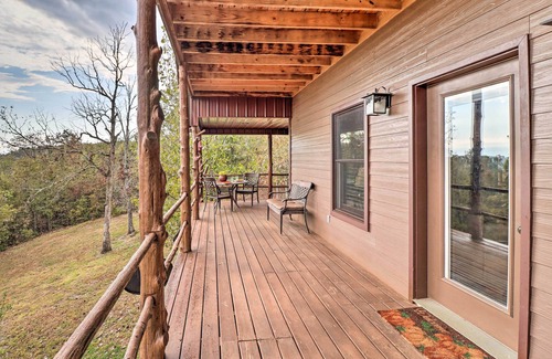 Mammoth Spring Cabin | Quiet + Rustic Cabin with Fire Pit on 20 Acres!
