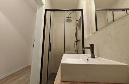 Zizkov Apartment | Quiet Studio in Hip Zizkov