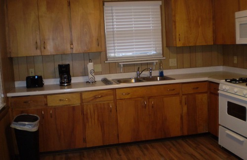 Lebanon Villa | Quiet villa located one block from McKendree University in Lebanon Illinois.