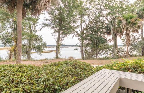 Dataw Island House | Quiet Villa on Dataw Island with Creek Views