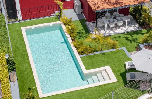 Sao Martinho House | Quintinha Estrelícia - Pool and Garden