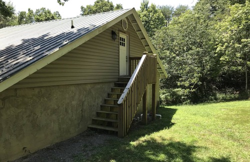 Lookout Mountain Apartment | Quite Quaint & Tranquil Studio Apartment