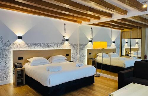 Quartier de la Place-Vendome Apartment | Résidence du Lion d'Or Louvre