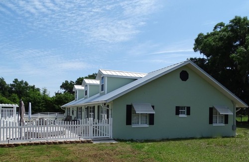 Citra RV Rental | R/V spots on working horse farm $85 per night/$850 dollars per mo