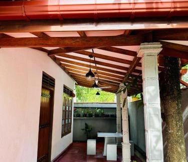 Unawatuna House | R Villa Unawatuna