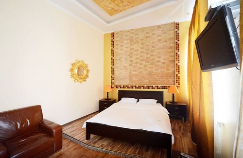 Verkhnie Misto Apartment | R25 in Київ