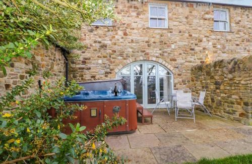 Wolsingham House | Raby Cottage