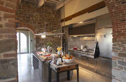 Radda in Chianti Villa | Radda in Chianti 5 bedroom luxury villa rental, heated pool, wine estate