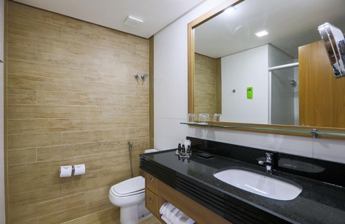 Nazare Hotel | Radisson Hotel Belém Maiorana Jr