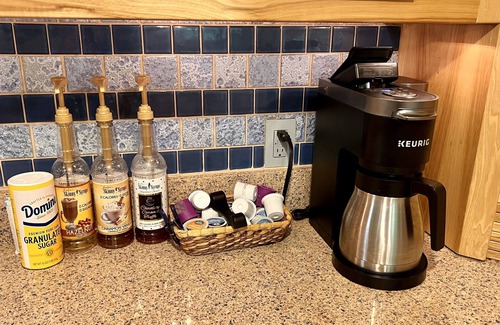 Copperhill Cabin | RAFT OCOEE & Relax in HOT TUB @THIS CABIN Awesome FISHING from this Property.