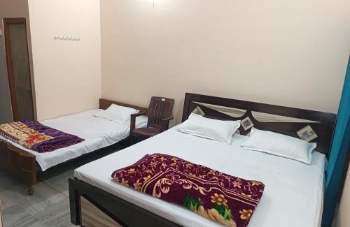 Faizabad Apartment | RaghuvarDham Delux AC 1 Double Bed, 1 Single Bed Room