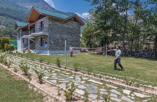 Mohal Cottage | Raison Meadows