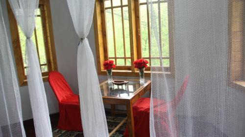 Gilgit House | Rakaposhi Amin Hotel & Restaurant Pissan Hunza Nagar Gilgit Baltistan