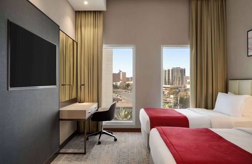 Riyadh Hotel | Ramada By Wyndham Riyadh King Fahd Road