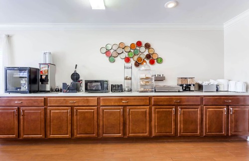 Tell City Hotel | Ramada by Wyndham Tell City