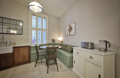 Ramsgate Cottage | Ramsgate - Coastal Cottage Escape - Pet Friendly with Parking