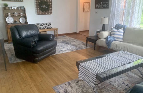 New Franklin House | Ranch with Fishing Creek