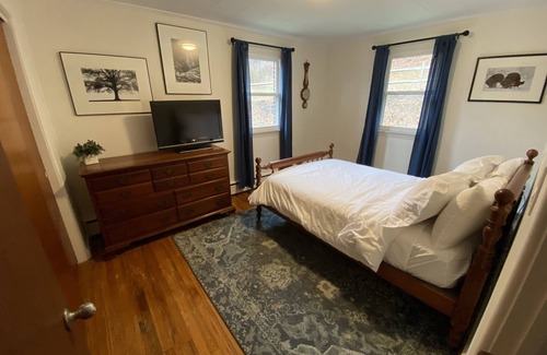 Morganton House | Rancher retreat only 5 miles from the heart of downtown Morganton.