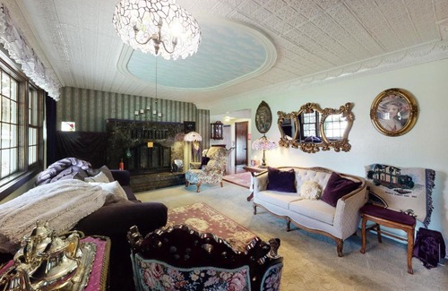 Sattley House | Ranchita Avalon