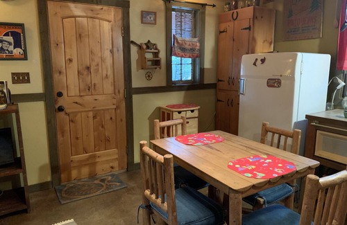 Morristown House | RANCHO DELUXE, For the Spirit of the West in all of us! 1 of 3 casitas