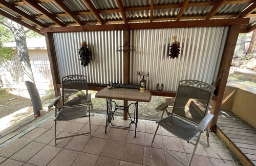 Morristown House | RANCHO DELUXE, For the Spirit of the West in all of us! 1 of 3 casitas