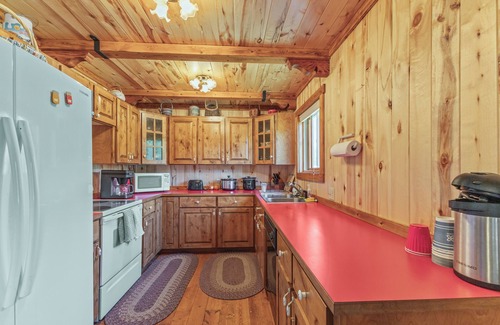 Jackson County House | Randalman House - A perfect peaceful and relaxing place to unwind