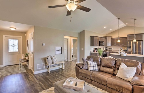 Rapid Valley House | Rapid City Home w/Patio < 5 Mi to Downtown!