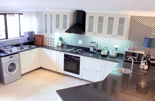 Hoedspruit Hotel | Raptors Wildlife Escapes