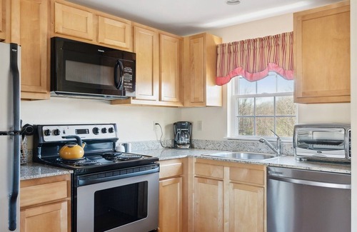 Kennebunkport Condo | RARE 3 bedroom at The Resort Goose Rocks Beach!
