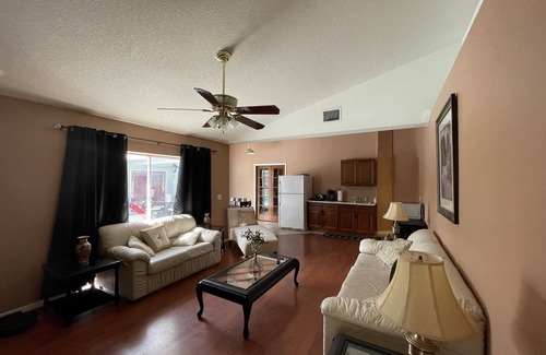 Lutz Apartment | Rare & Amazing 3 bdrm 2 bath apt with pool gives you a home away from home feel.