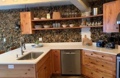 Douglas County House | Rare octagon home on 6 acres.