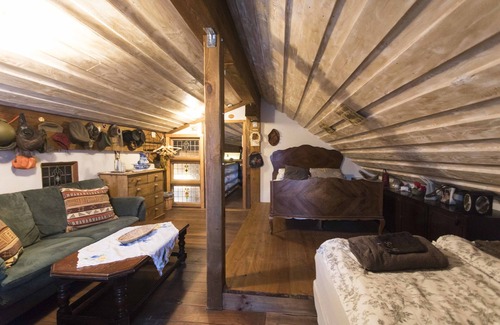 Keflavik Bed & Breakfast | Raven's Bed and Breakfast