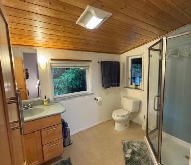 Jacoby Creek Apartment | Ravens Nest Tranquil Forest Suite 5 min to Downtown Arcata with Stunning Redwood Views