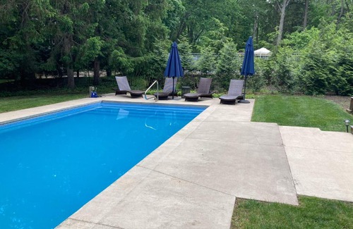 Harbert House | Ravenswood Pool House