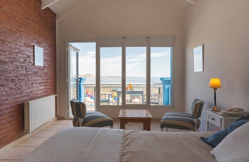 Puerto Piramides Hotel | Rayentray las Restingas